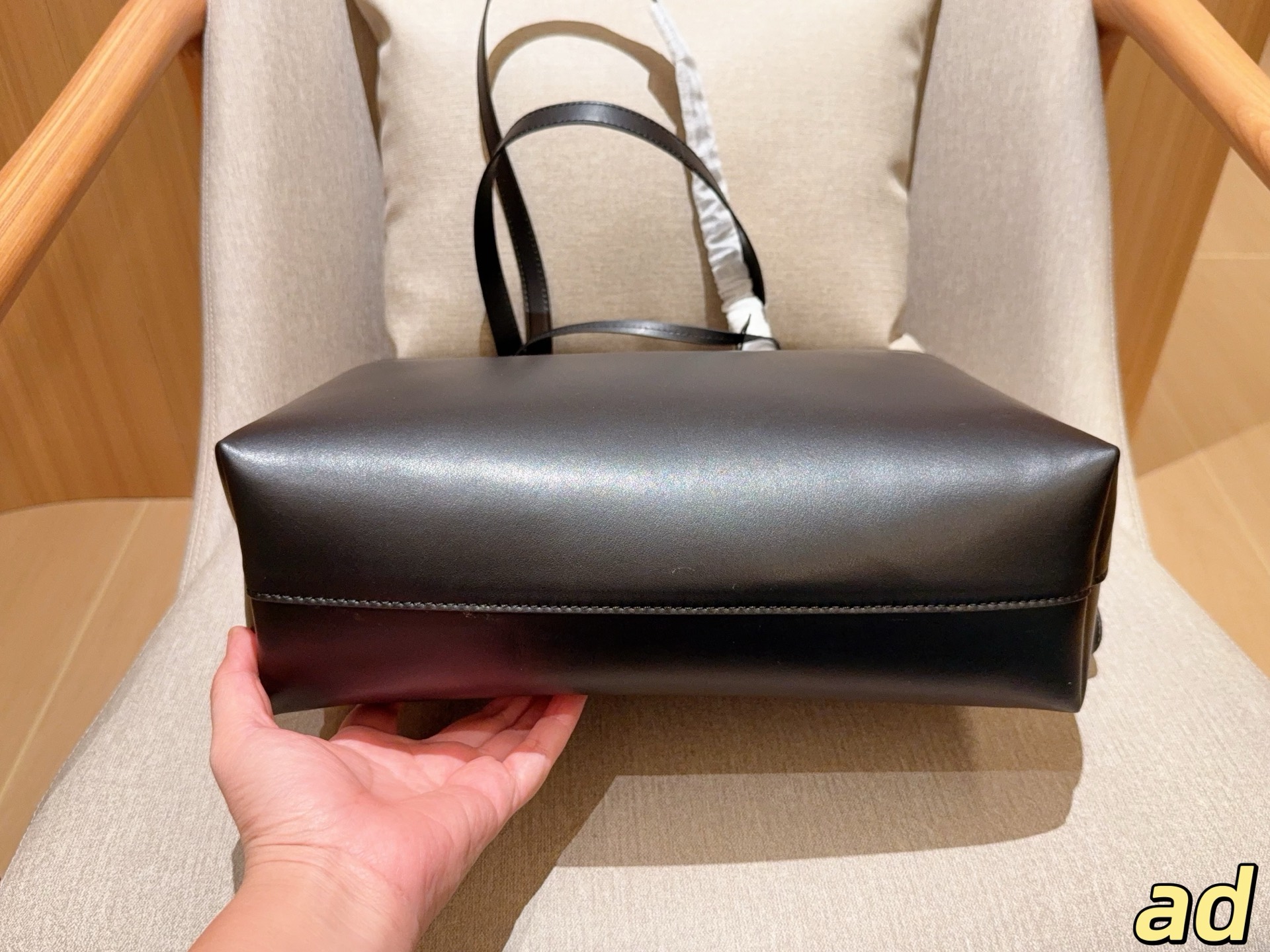 💰155 圣罗兰/Ysl Y家新品大托特tote/购物袋～容量超级大～ 尺寸：34&times;27&times;12 飞机箱✈️