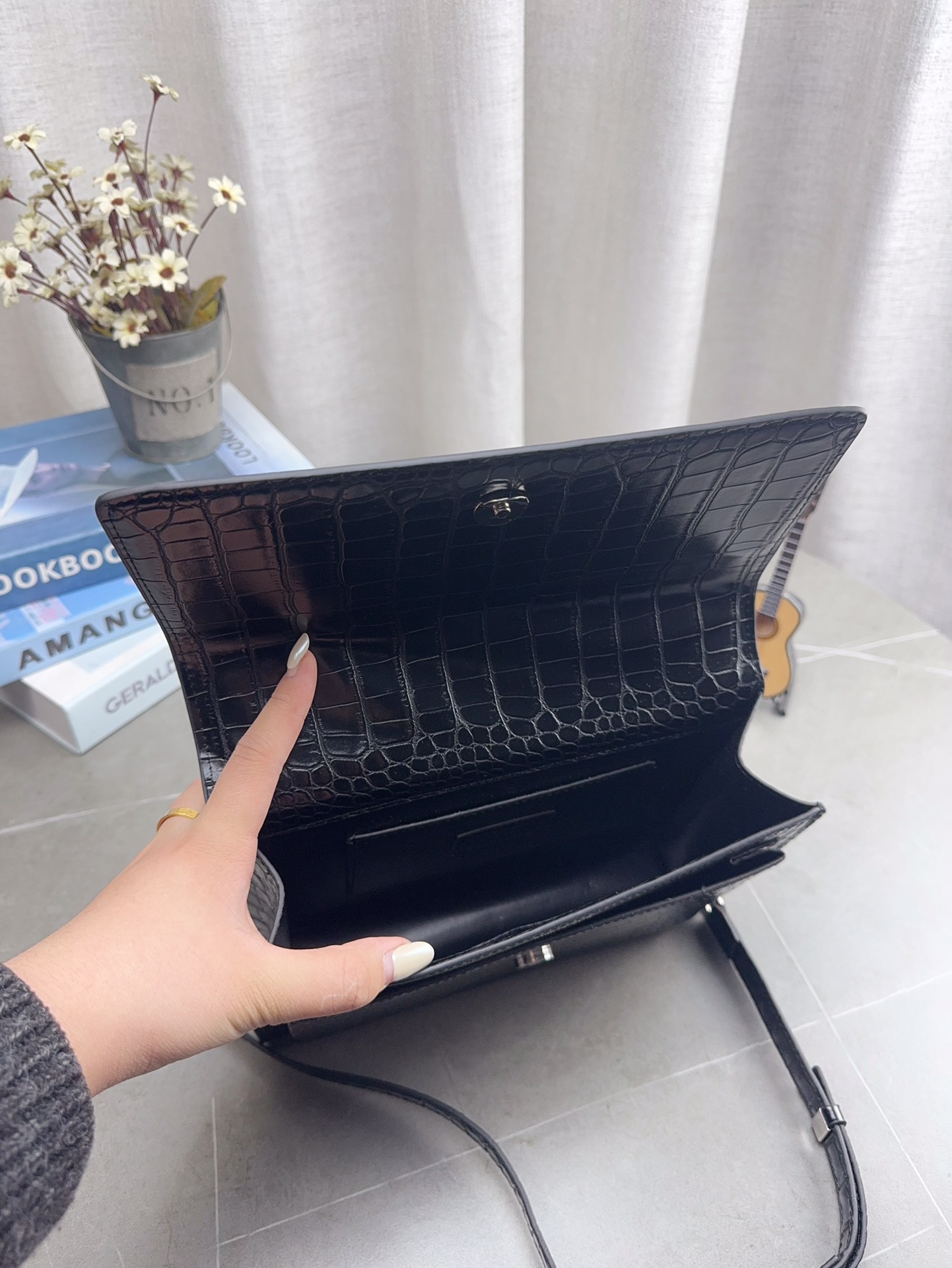 配礼盒包装 YSL圣罗兰sunset日落包 Sunset bag 陪你走遍天涯海角 一起看日落 ysl包包 尺寸15*17cm p140