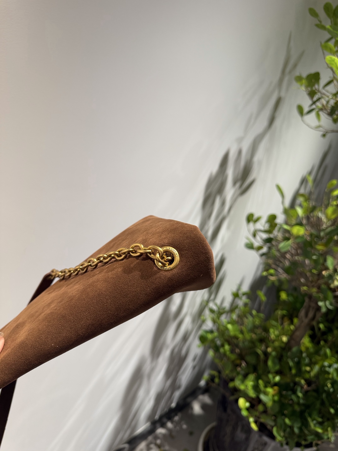 👑💰155礼盒包装🎁 磨砂皮手感柔软 Ysl 圣罗兰 信封包 利落呈现时髦酷感具有时尚和标志性 时髦精必备神器！出街回头率爆表 尺寸：35✖️22