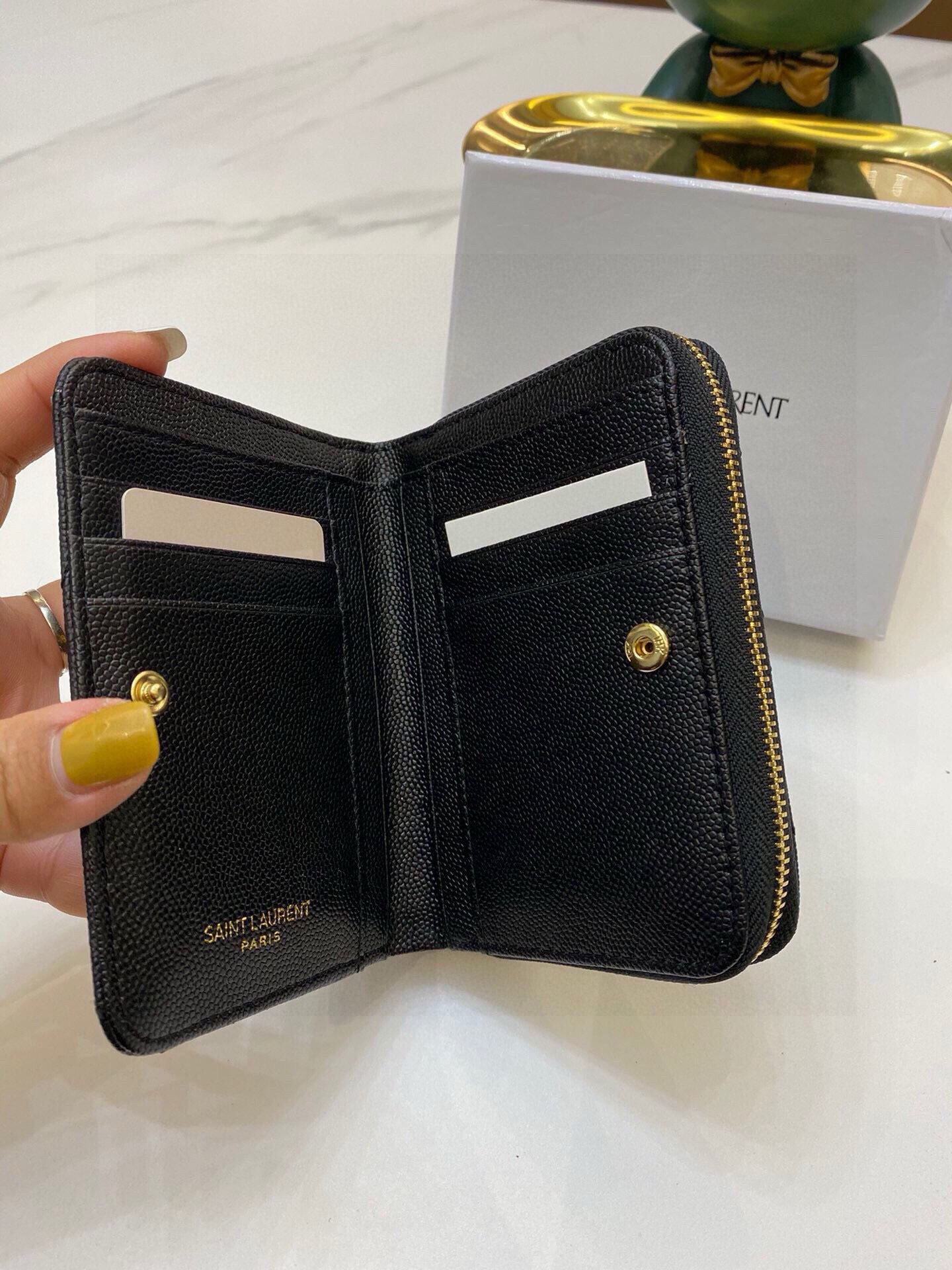 📢📢📢p90 4852圣罗兰 专柜🔥爆款 女士钱包 三折款 💕里外鱼子酱牛皮 1:1原单品质 简单百搭 大容量 💕超级美哦 💥 12 9