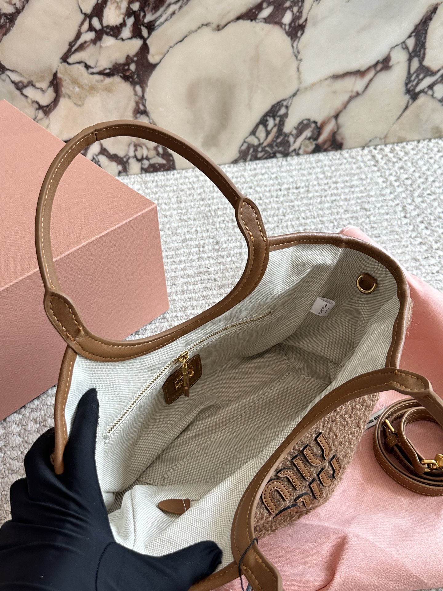 p190 miumiu限定款托特包 简单又好看 miumiu而且超级实用, #miumiu新款包包 尺寸小号 22 17cm