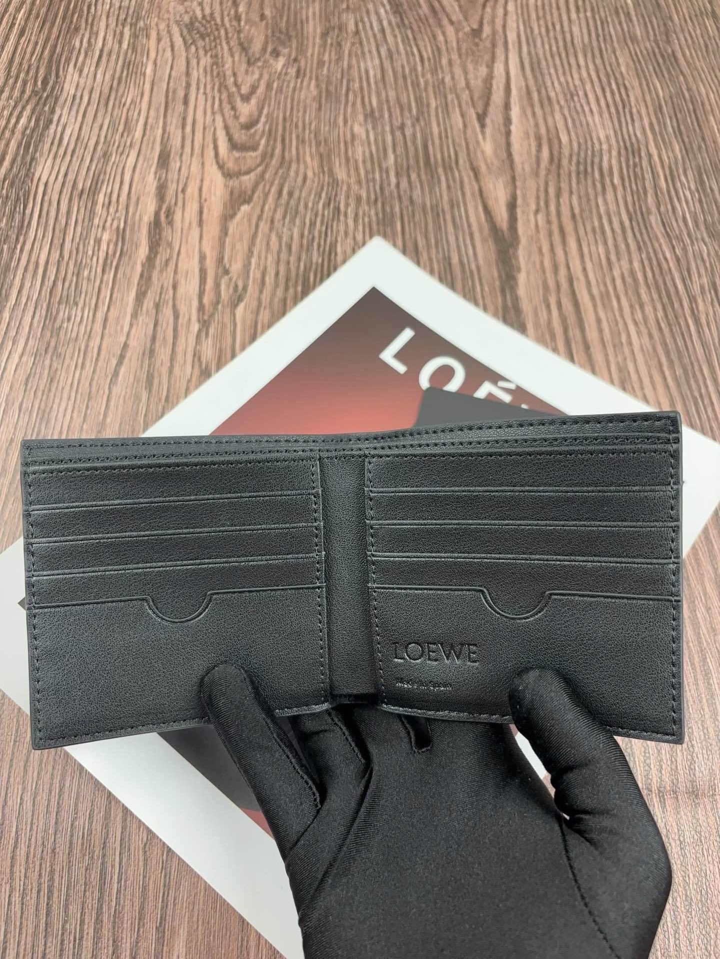 p100🎀颜色 黑 咖 蓝🎀尺寸 11x10🎀型号 L1140🎀 罗意威 Puzzle牛皮钱包绵密的手感,很有质感男女通用