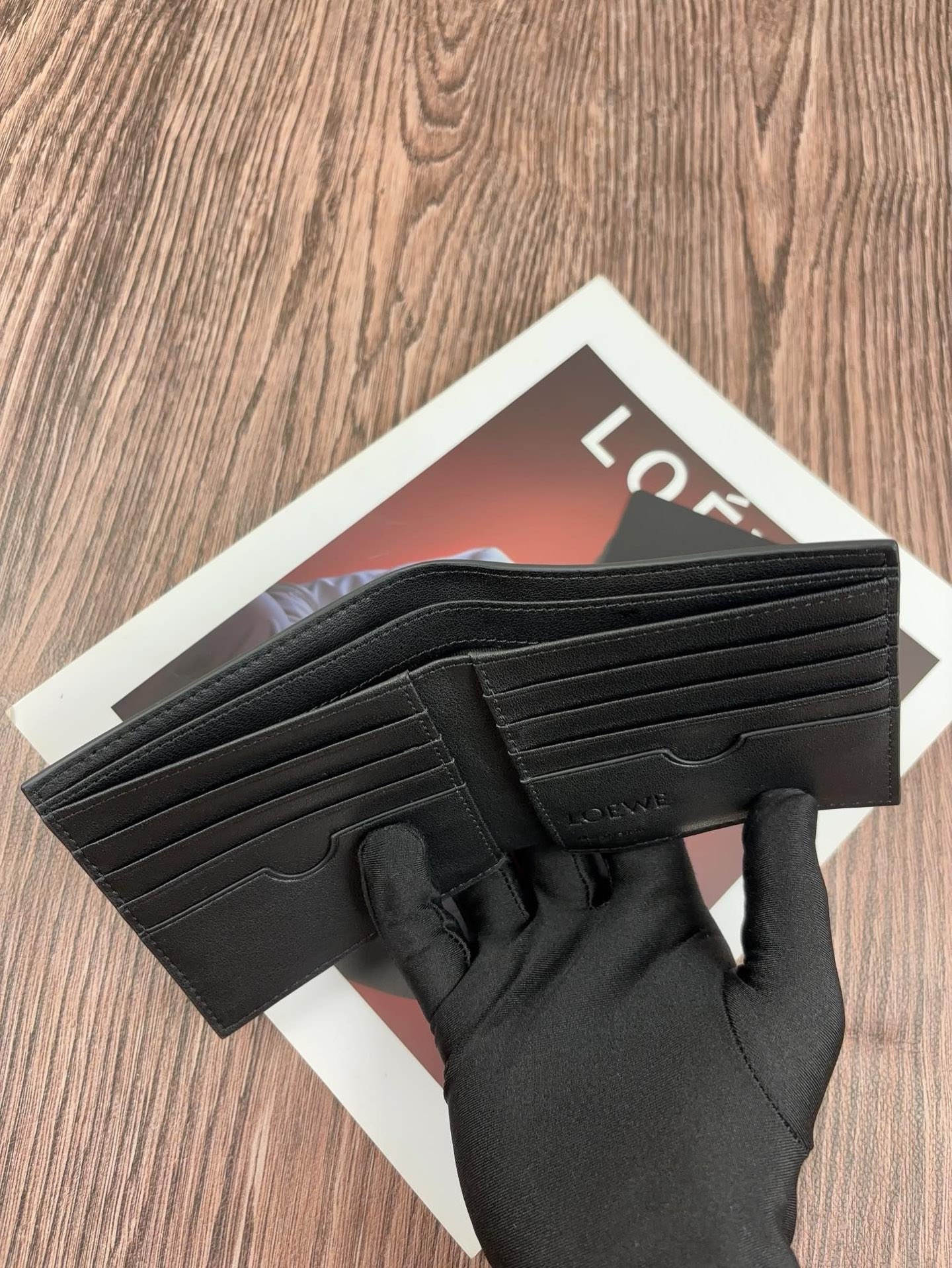 p100🎀颜色 黑 咖 蓝🎀尺寸 11x10🎀型号 L1140🎀 罗意威 Puzzle牛皮钱包绵密的手感,很有质感男女通用