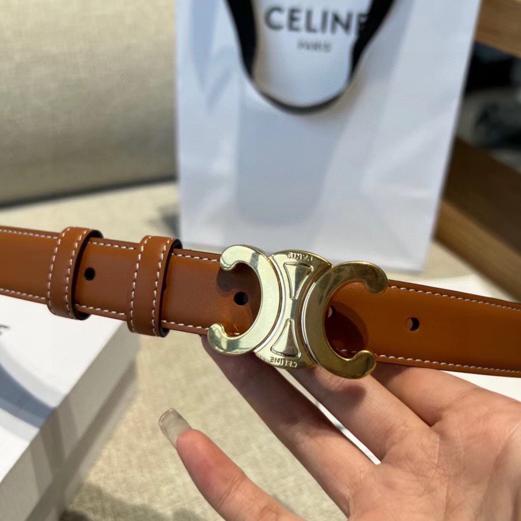 P90 顶级原厂正品级别,非市场普通品质,超火赛琳celine20上凯旋门腰带2.5mm精品 顶级进口制作,手感柔软细腻,上身效果超级好看