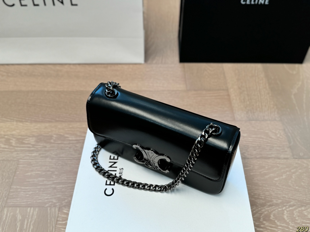 &yen;155折叠盒 赛琳 凯旋门腋下包 Celine满足日常所有需求 简直能装下整个世界 出门旅行非常方便 时髦感满满 尺寸20 11