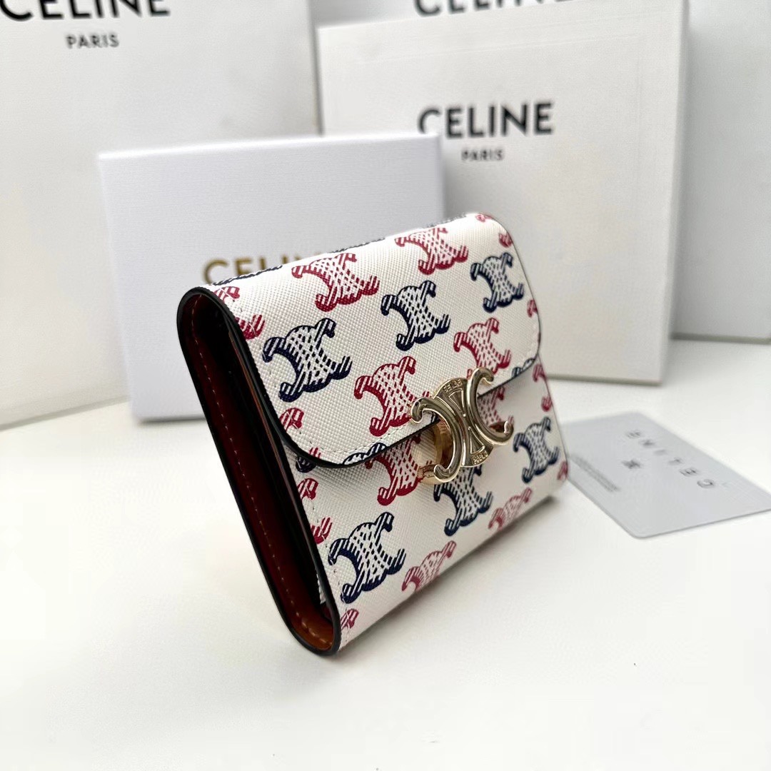 P95🎀🎀Celine 16337🎀颜色 红蓝印花🎀尺寸11*10*5🎀Celine短式钱包非常炫美的一个系列，专柜同步，采用头层牛皮，精致时尚！