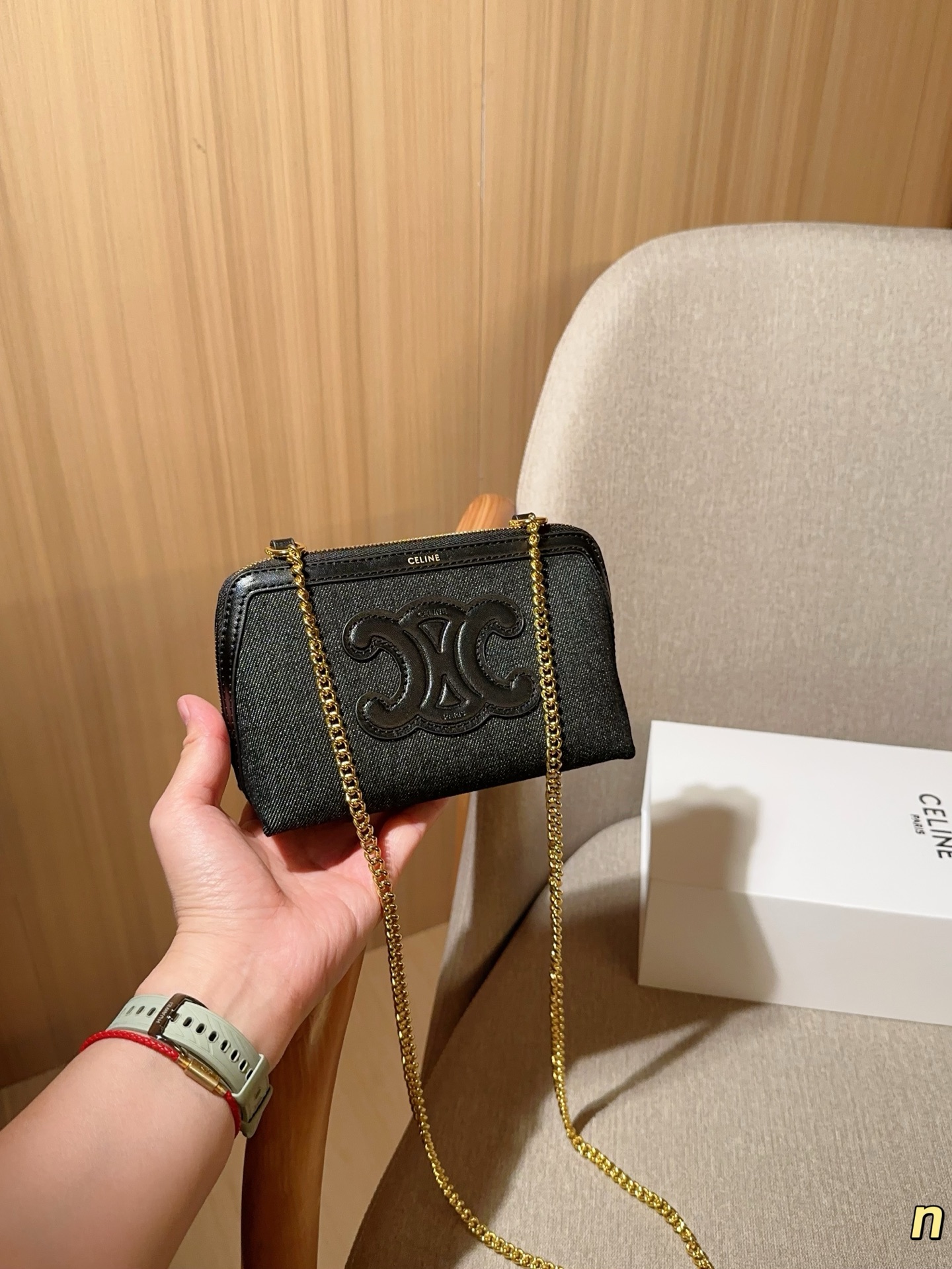 💰120 赛琳Celine 凯旋门clutch mini链条包牛仔小贝壳包 尺寸18&times;12&times;8 礼盒包装🎁