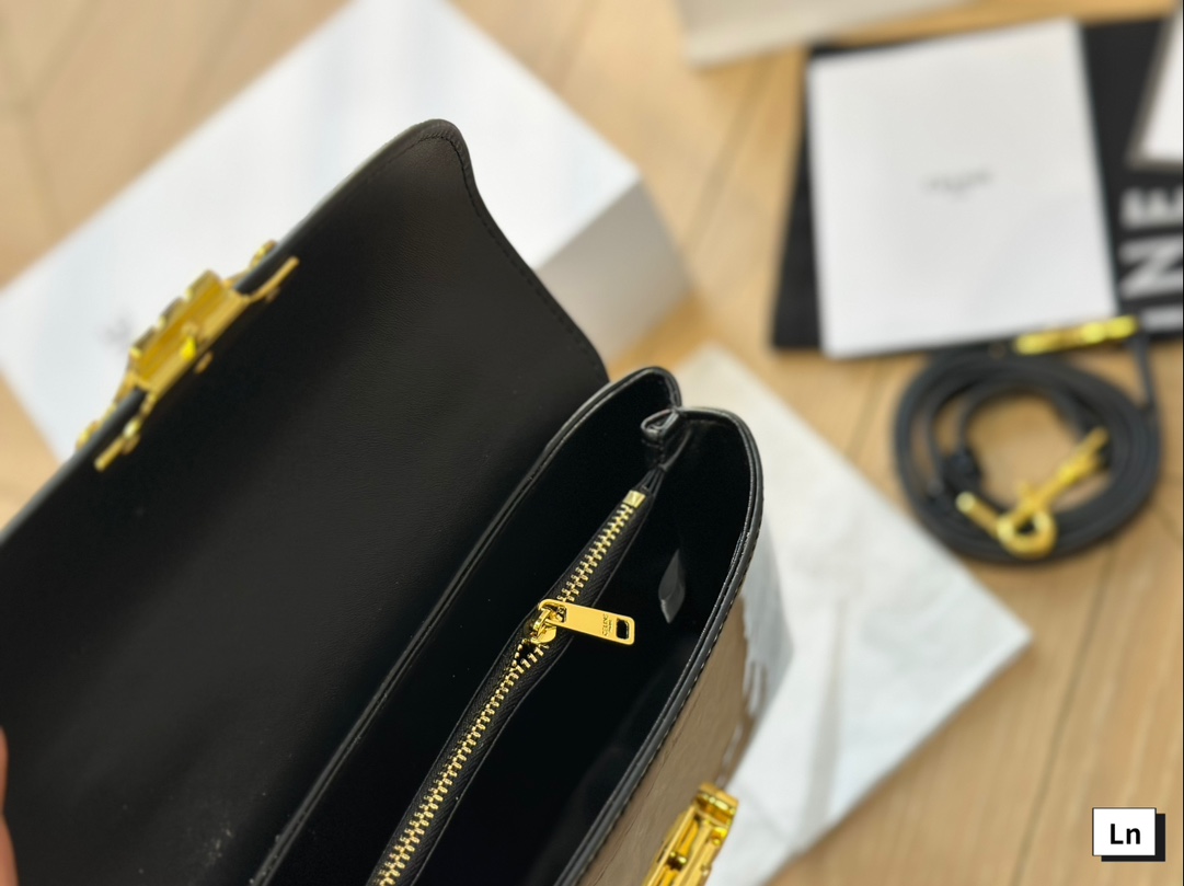 &yen;145折叠盒 张婧仪同款老花凯旋门邮差包来咯 一眼沦陷 经典老花 复古感十足Celine 超时髦吸睛～精致简约轮廓并蓄优雅与独特 尺寸20*12