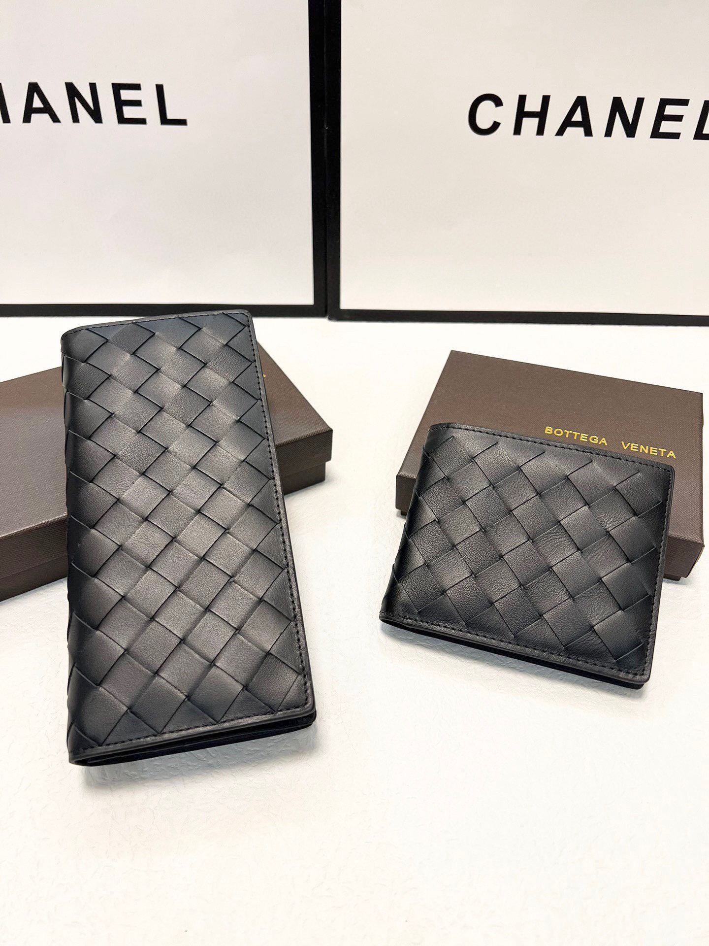 短p85长p95🎀🎀颜色 黑🎀尺寸 19x10 12x10🎀Bv专柜款💕金典牛皮短长款对折🔥一比一品质牛皮手工织编手感超赞[得意]