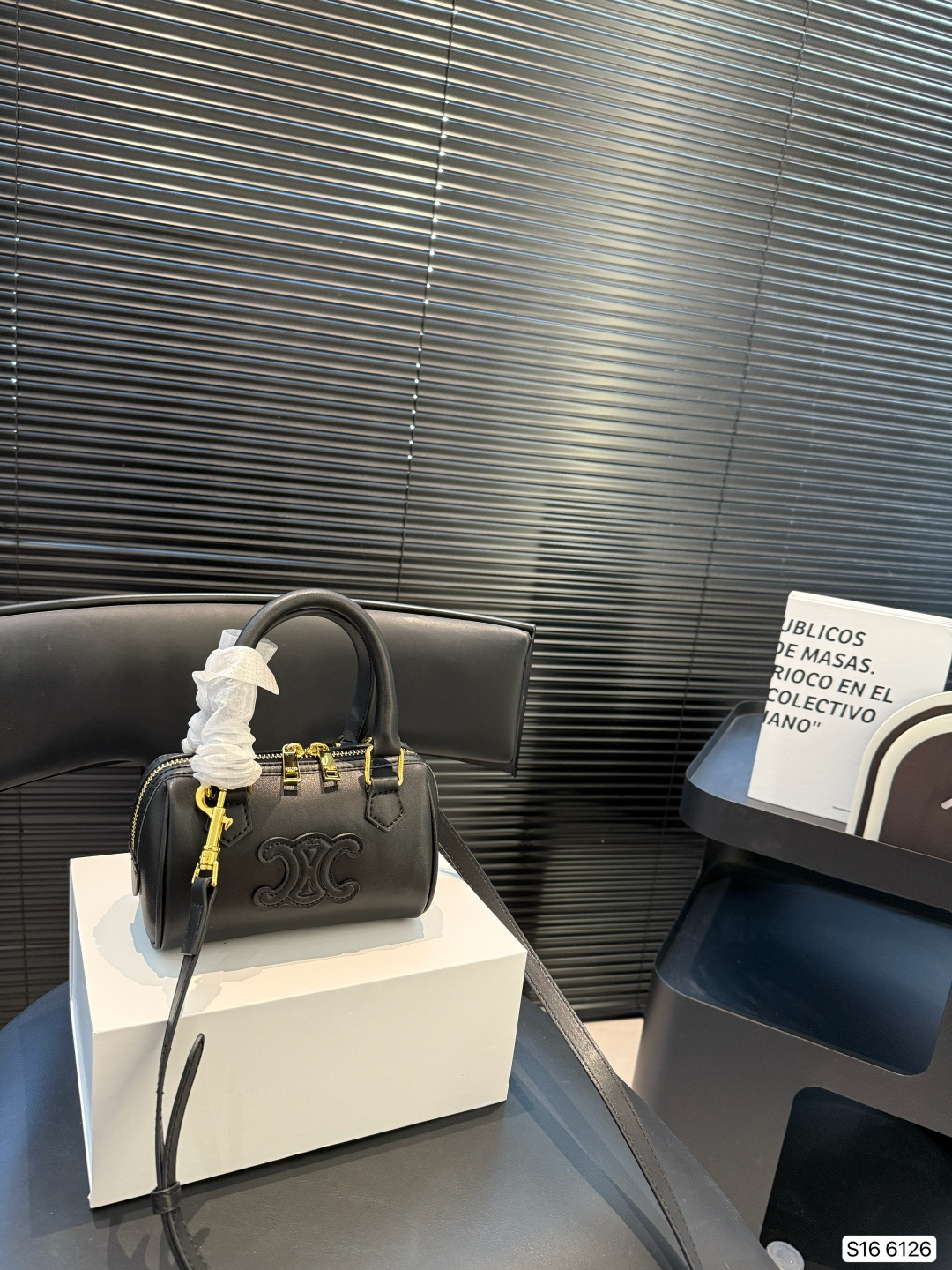 P130 配折叠盒子 赛琳枕头包 超级可爱的家族~ 可可爱爱的波士顿，适合每一个小女生，亲子包也完全ok~ 尺寸：16 11 货号6126