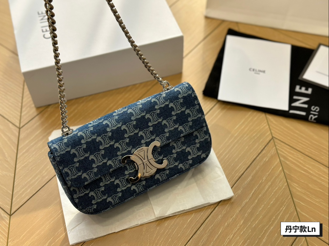 &yen;125配盒 包包分享Celine凯旋门系列第一只Celine必须是凯旋门 这款包算是经典款适合春夏秋冬出门要被问很多遍滴一款包 性价比炒鸡高滴一款包 分大小号质量跟容量都杠杠给力小可爱们放心安排就好 20cm