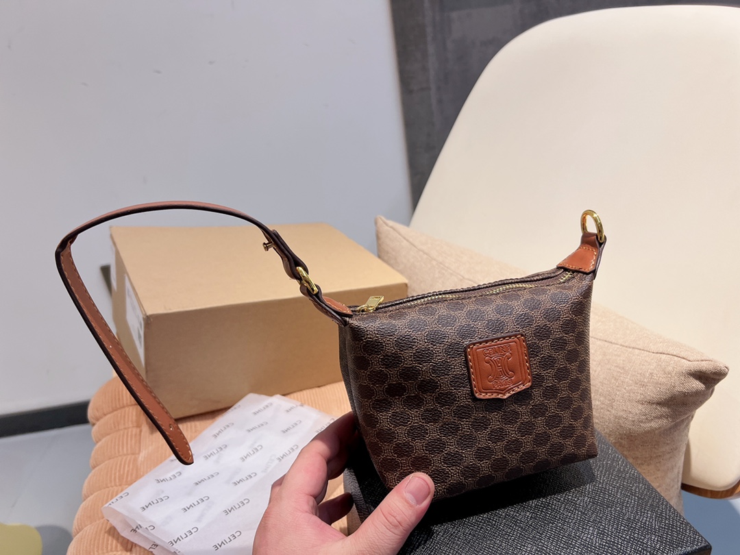 ❤️p90（礼盒包装 ）❤️ Celine 宝藏中古 饭盒包 便当包 尺寸13