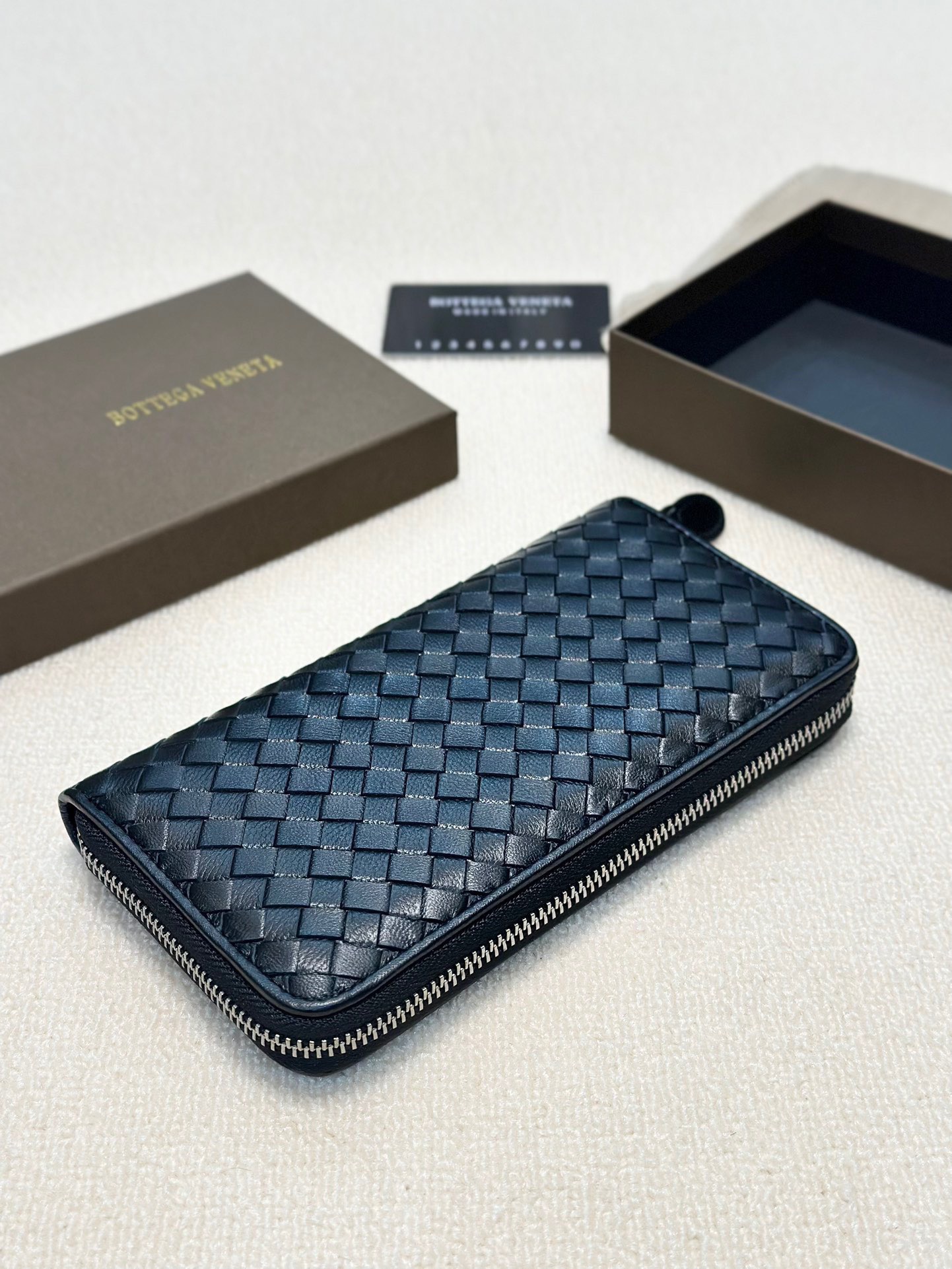 P95🎀颜色 黑🎀尺寸 20x10🎀Bv专柜款升级版🔥羊皮手感编织四季热卖款经典不过时👍超给力