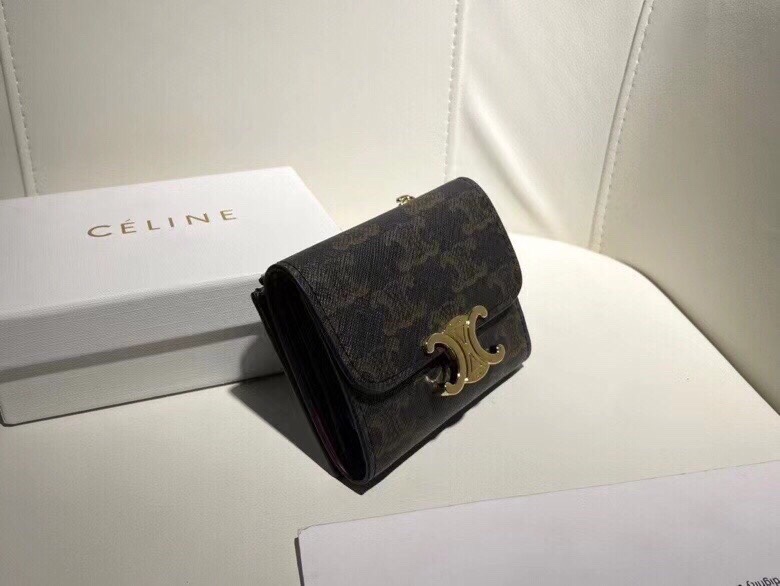 🎀🎀Celine 16331🎀颜色 黑色印花🎀尺寸:11*10*5 🎀新款凯旋门2 件套,Celine短式钱包非常炫美的一个系列,专柜同步,采用头层牛皮,精致时尚!p95