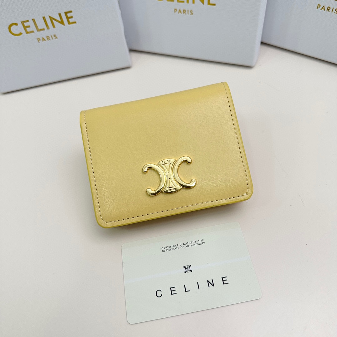 P85🎀Celine 3510🎀颜色 黑色 鹅黄 灰色 🎀尺寸:11*9*3🎀Celine官网最新款!短式钱包非常炫美的一个系列,专柜同步,采用头层牛皮,精致时尚!