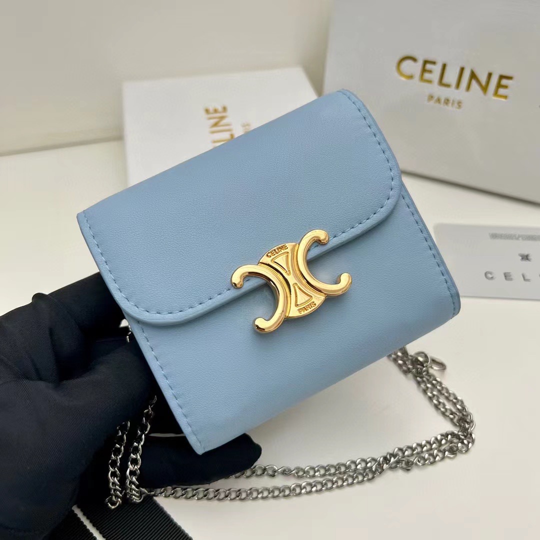 P100🎀Celine 10783 链条可拆卸🎀颜色 矿物灰 🎀尺寸 11*10*5🎀Celine凯旋门非常炫美的一个系列，专柜同步，采用头层牛皮，精致时尚！可以单肩背，也可做钱包使用，凹造型必备！