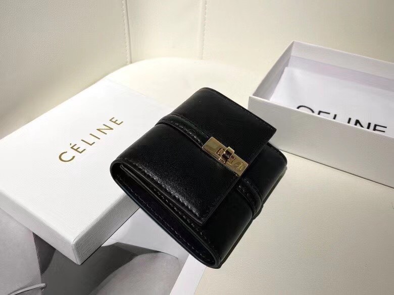 🎀Celine 10523🎀颜色 黑色🎀尺寸 11*10*5 🎀Celine短式钱包非常炫美的一个系列，专柜同步，采用头层牛皮，精致时尚！p95