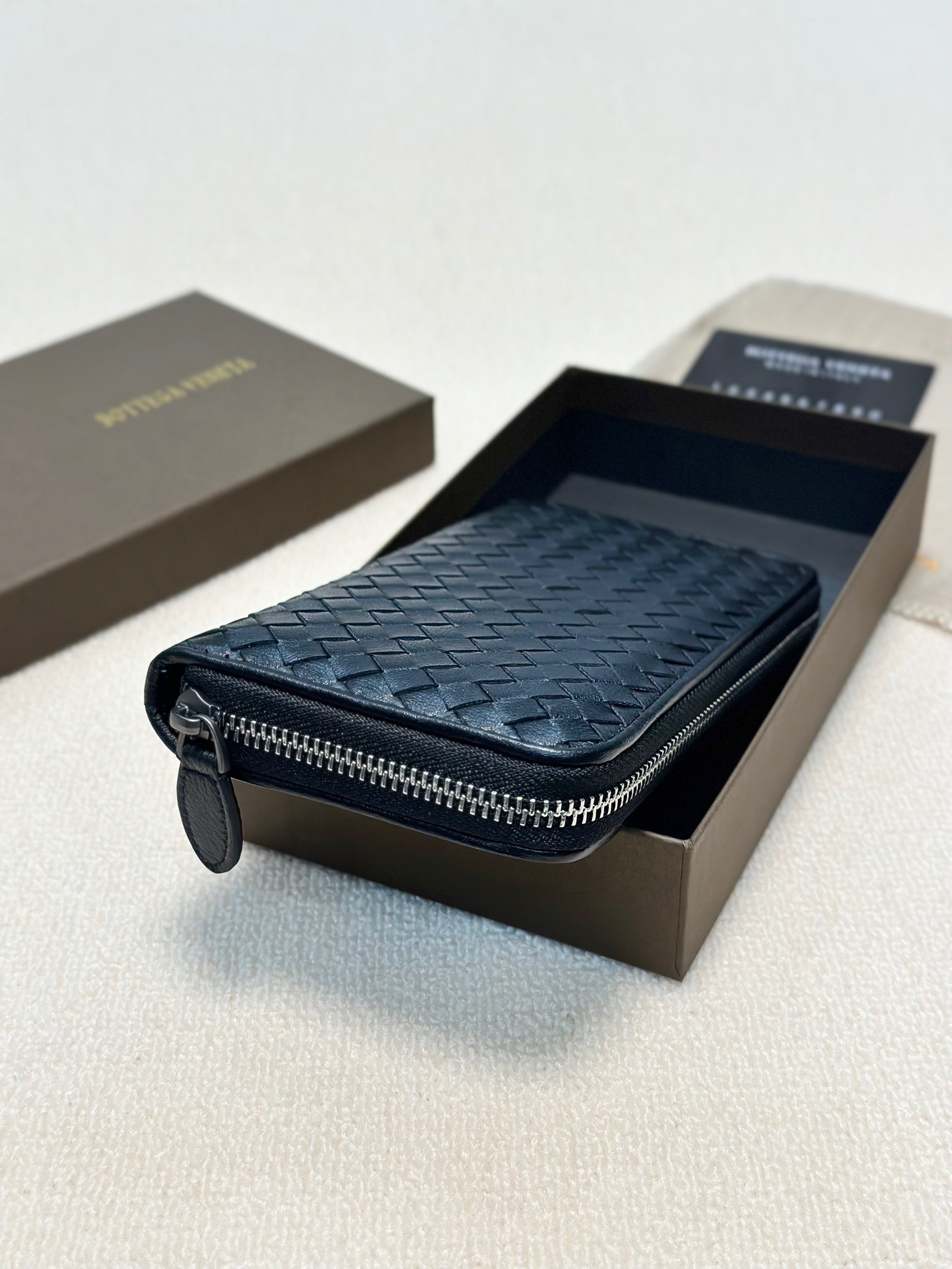 P95🎀颜色 黑🎀尺寸 20x10🎀Bv专柜款升级版🔥羊皮手感编织四季热卖款经典不过时👍超给力