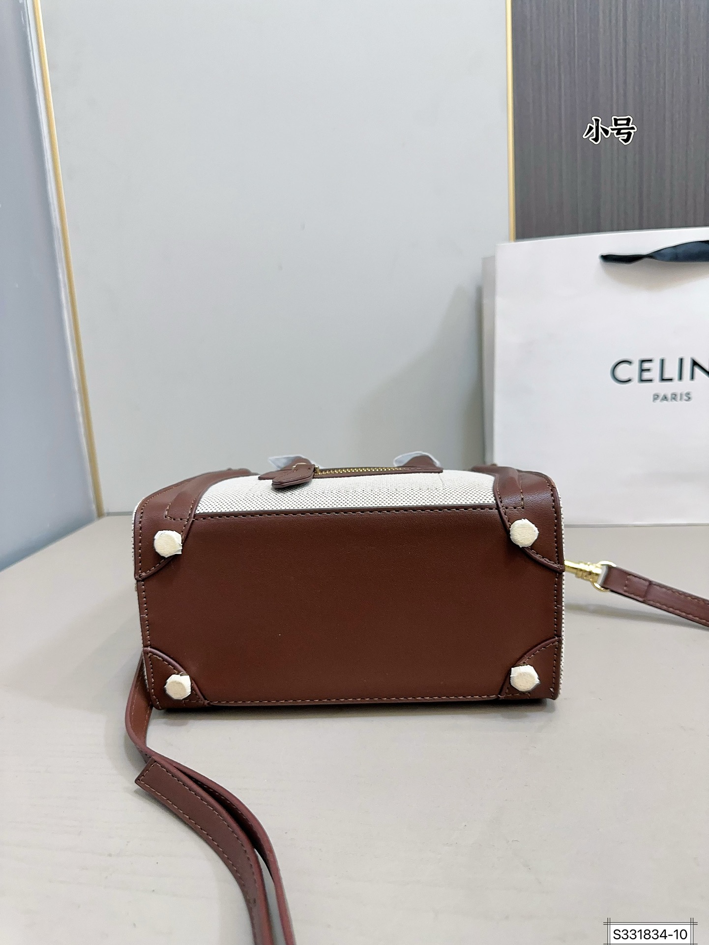 大号💰150⚠️尺寸27 27 小号💰140⚠️尺寸22 21 赛琳笑脸包 手感软糯 百搭休闲 可手拎 可斜挎 集美必备 简洁优雅