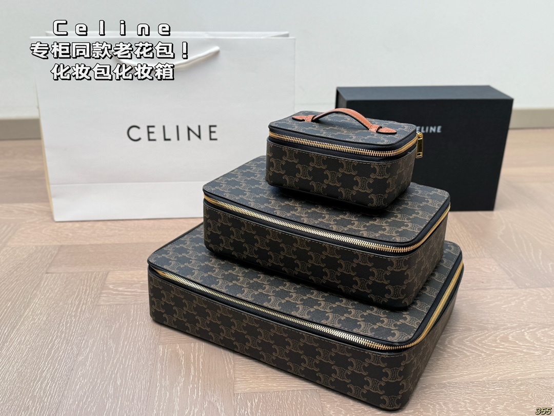 &yen;140/&yen;130/&yen;120配盒 赛琳Celine专柜同款包！化妆包化妆箱，非常可爱🐶专柜同款老花面料！经典爆款！原版五金👍高端品质！任意出入专柜毫无压力！非常实用哦！尺寸：34 24 9/27 15 8/15 10 7