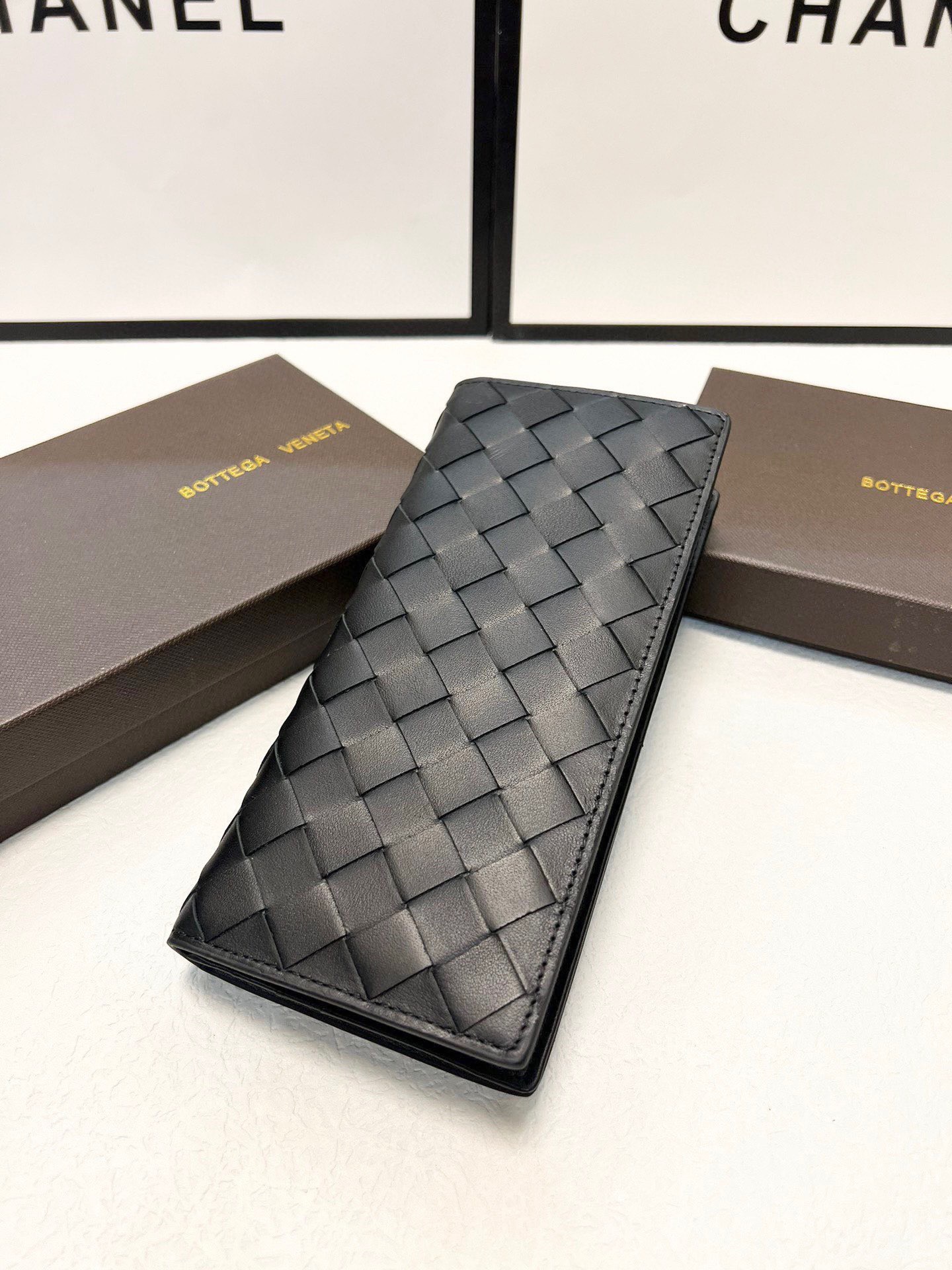 短p85长p95🎀🎀颜色 黑🎀尺寸 19x10 12x10🎀Bv专柜款💕金典牛皮短长款对折🔥一比一品质牛皮手工织编手感超赞[得意]