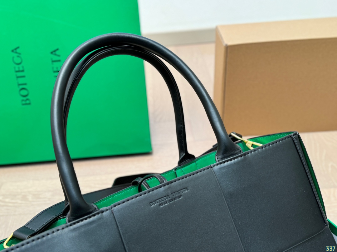 &yen;160配盒 BV编织托特包（撞色款） 经典百搭的包包 时尚休闲 上身绝美 集美必备 尺寸33 22