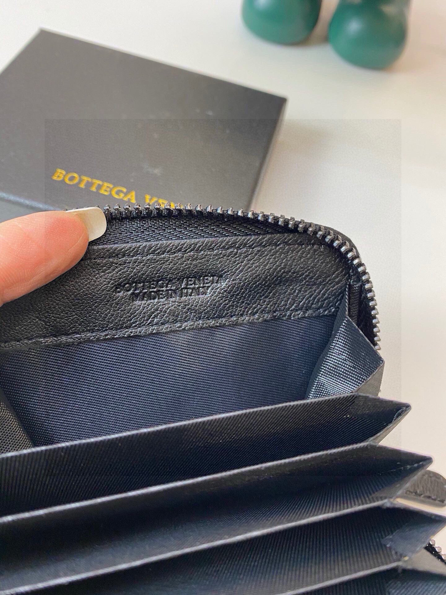 📢📢📢 p65 6113 bv 女士卡包 零钱包 💕 里外顶级羊皮 1:1质量 经久不衰的爆款