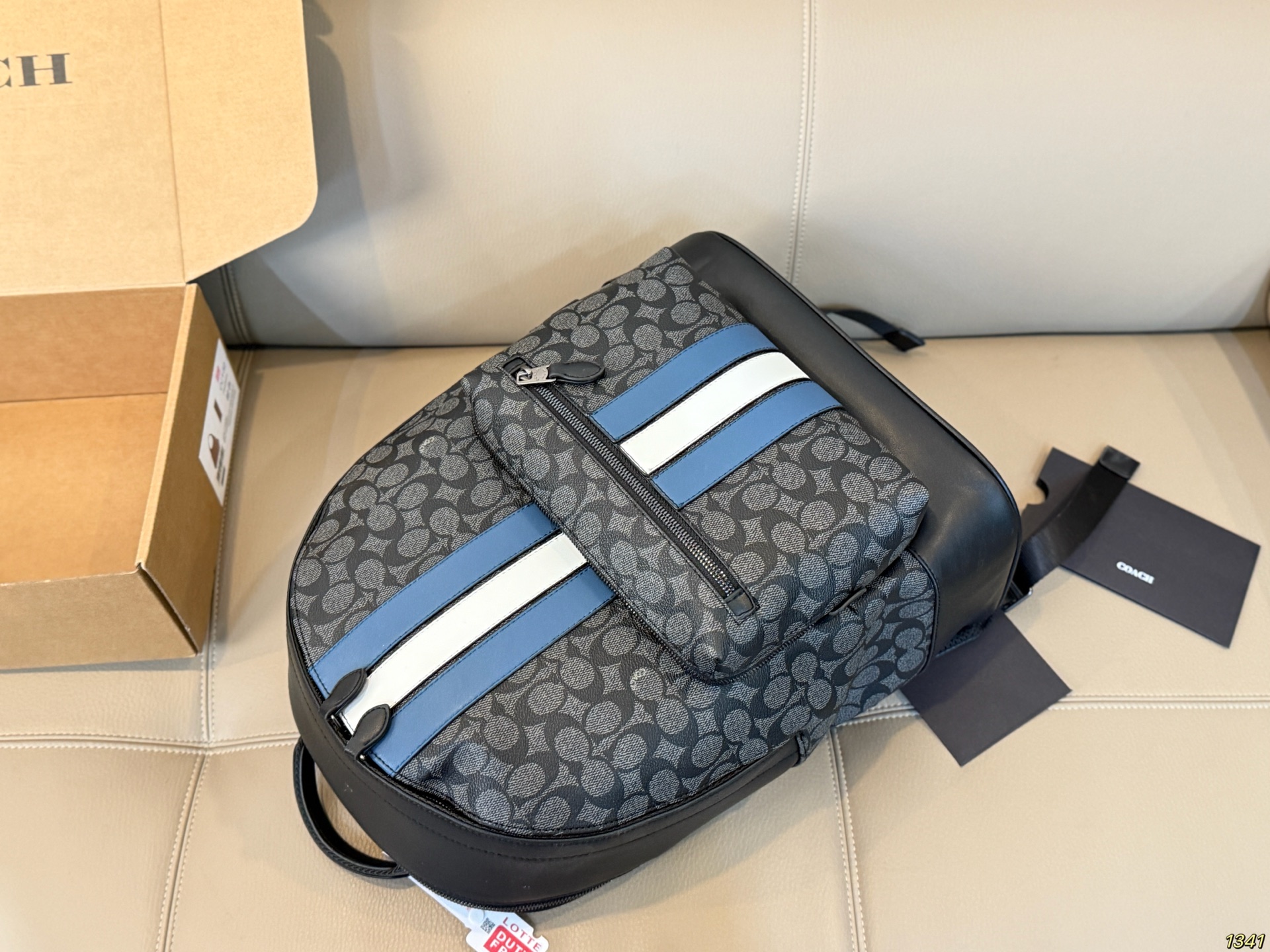 净版¥190蓝条¥200 蔻驰coach双肩包 经典中透露着时尚 有它旅游又安排起来啦! 尺寸32 38