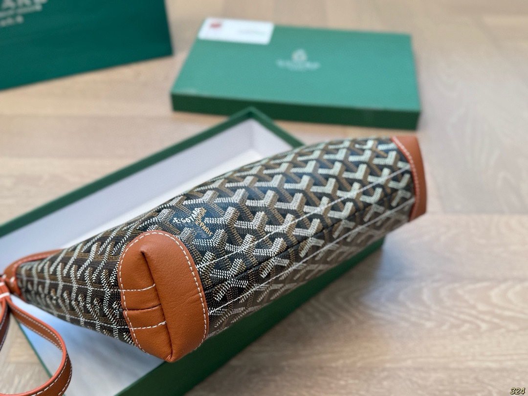 ¥140配盒 戈雅Goyard 手拿包 时髦感一秒来袭 是美女们喜欢的调调~ 尺寸25 20