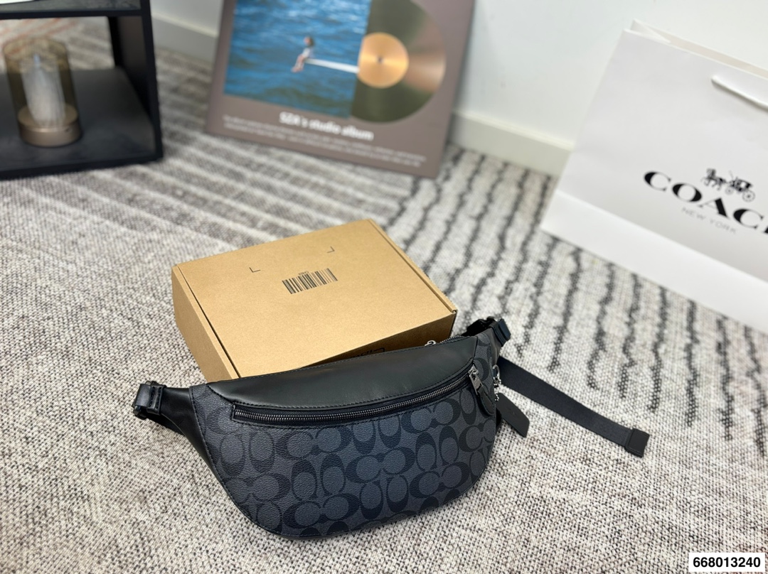 p140 包包推荐| COACH WARREN男士腰包这款男腰包真的是YYDS 潮男怎么搭都非常好看! LV同款但价格超级平价! 尺寸30.16