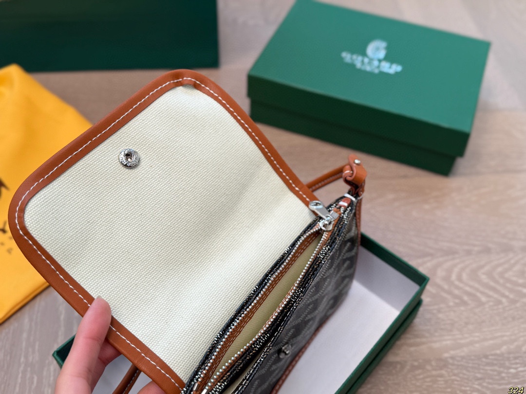 &yen;120配盒 戈雅goyard woc小挎包 ootd夏日包包新包包包包我爱这个色 真的超级推荐goyard的包包时髦又实用好多款我都入了不同颜色可见我是真爱 尺寸20 12