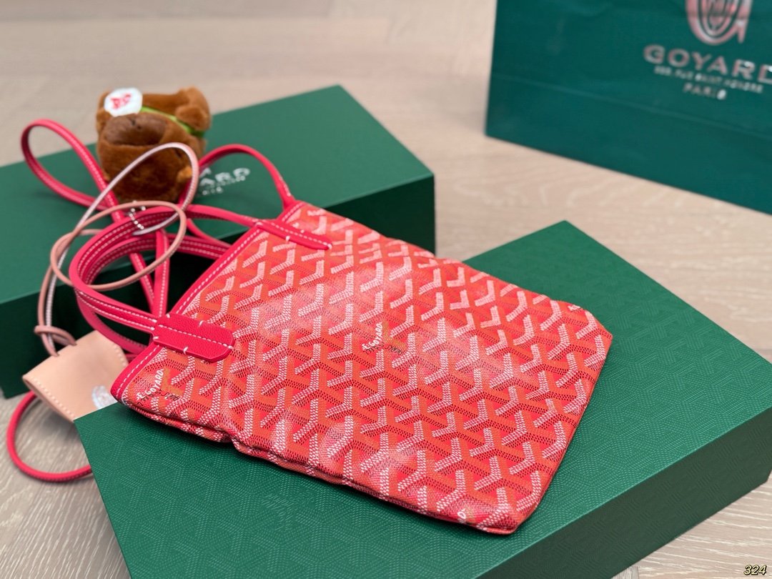 ¥155折叠盒 全球首发Goyard Poitier限量新色托特 戈雅Goyard 新款包 时髦感一秒来袭 是美女们喜欢的调调~ 尺寸17 23