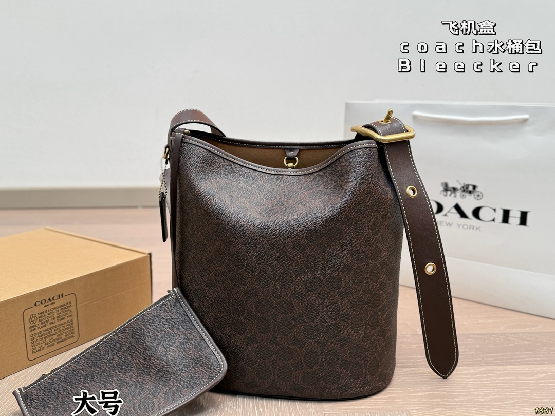 ¥180/¥170飞机盒 蔻驰coach Bleecker新款水桶包托特包 质地柔软,手感舒适,使用时能够完美贴合身体,带来舒适体验。 搭配上具有很高的灵活性,轻松打造不同风格。具有一种复古不羁的风格, 与年轻人追求自由、独立的个性不谋而合。 尺寸27 28/20 22