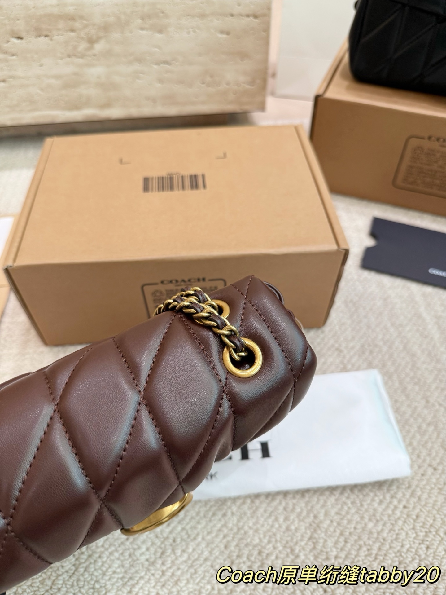 P190 原版品质 小号尺寸20.9配礼盒🎁 蔻驰酒神新品 Quilted Tabby 链条版 Tabby 这你能忍住?? 满满的小细节