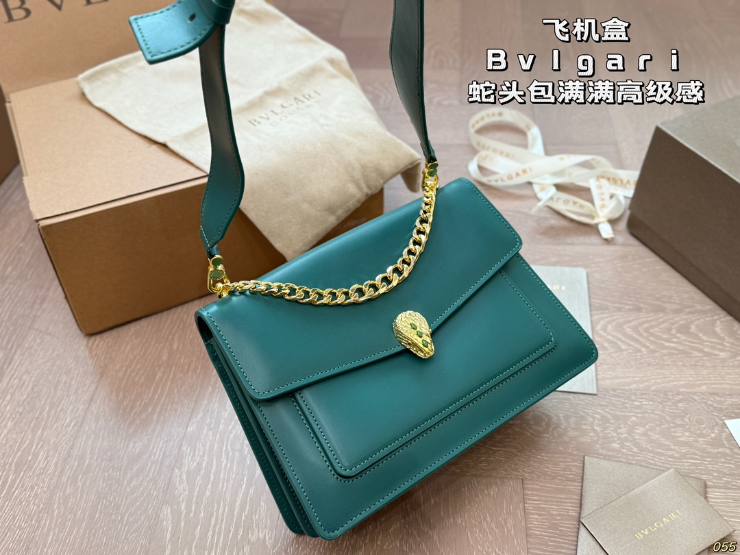 &yen;210飞机盒 宝格丽 Bvlgari蛇头包 ⚠️顶级原单 不愧是开挂般的存在 包身轻便 百搭 给予满满的高级感 尺寸25 17
