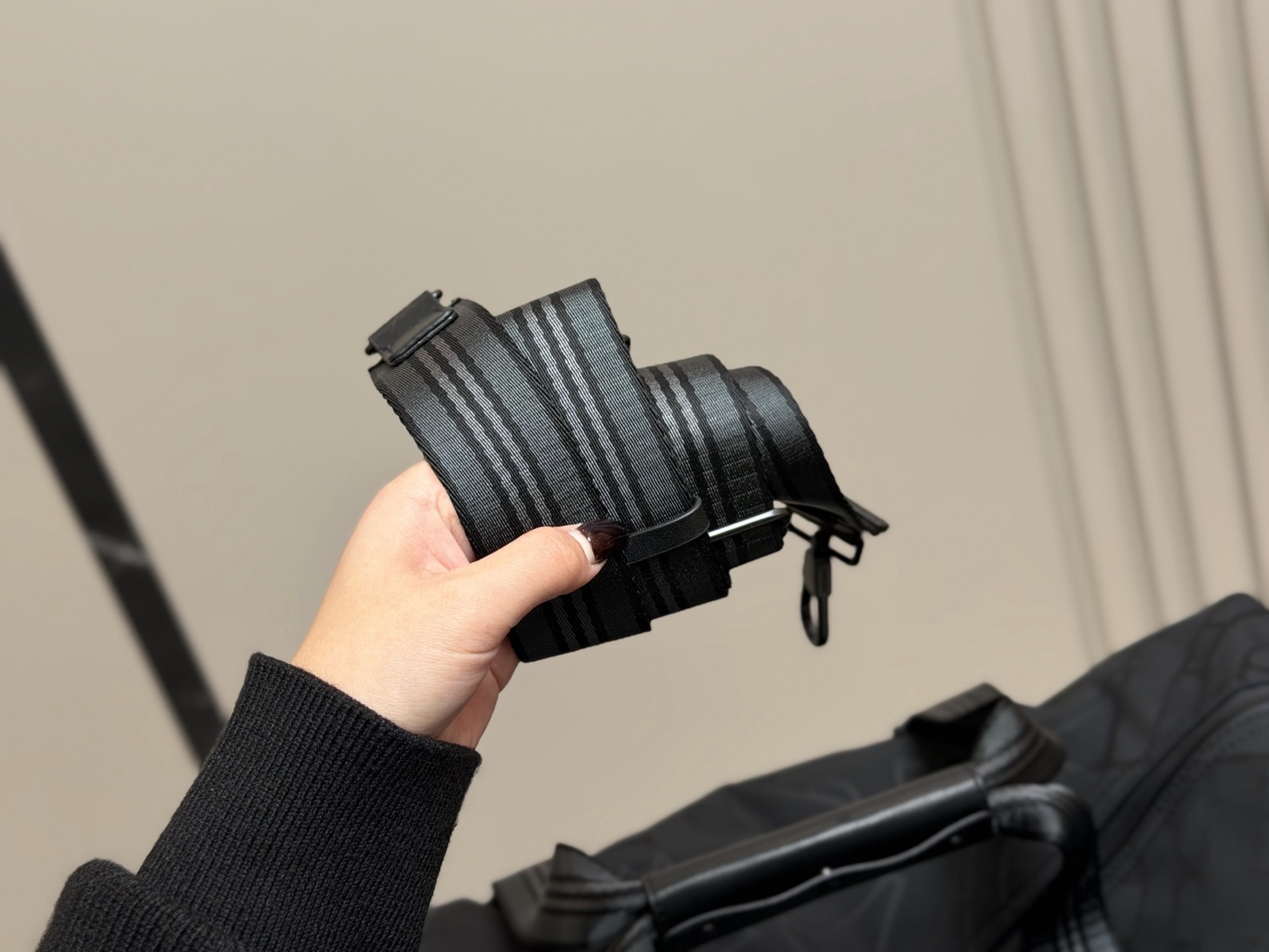 ¥190 巴宝莉 keepall出行必备 旅行袋机场包 手提袋 采用原厂材质 高端货 尺寸: 50cm