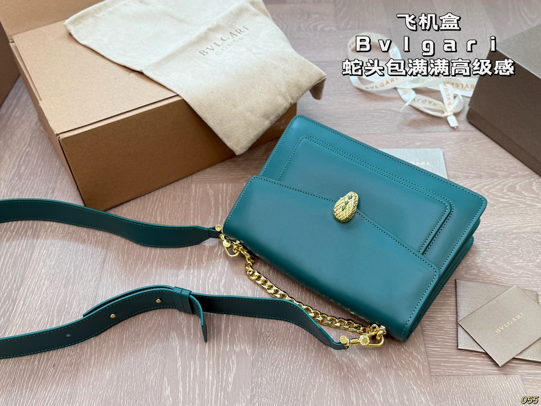 &yen;210飞机盒 宝格丽 Bvlgari蛇头包 ⚠️顶级原单 不愧是开挂般的存在 包身轻便 百搭 给予满满的高级感 尺寸25 17