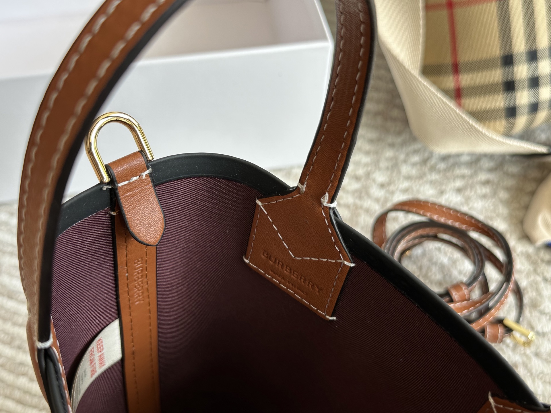 💰150 配盒 size:底宽11 上宽20高18 Bur|可爱的小 格纹水桶包/菜篮子 超级经典的小格子哦!