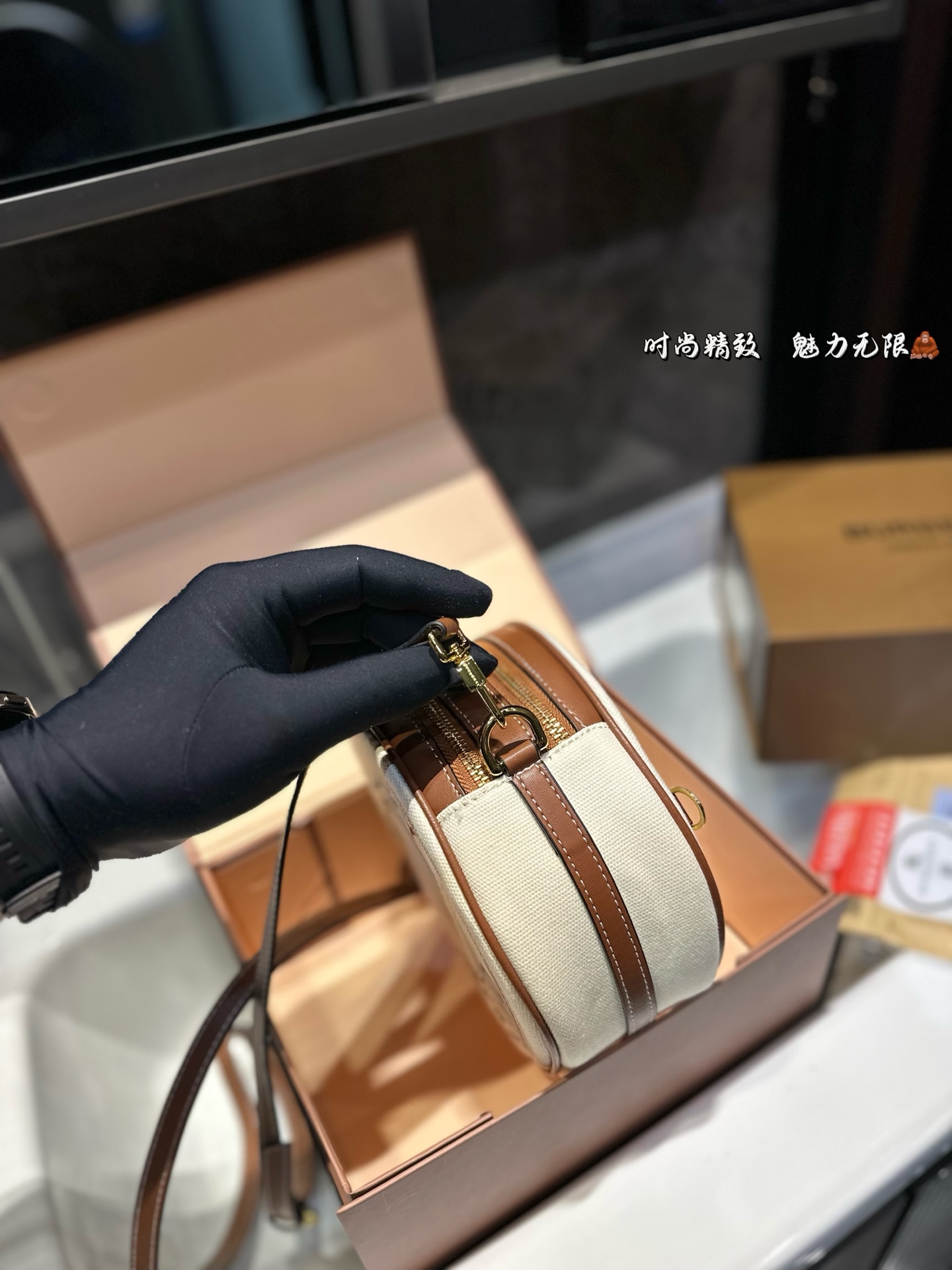 ❤️P130(礼盒包装)❤️ Burberry TB包新品 高品质哦!size:18
